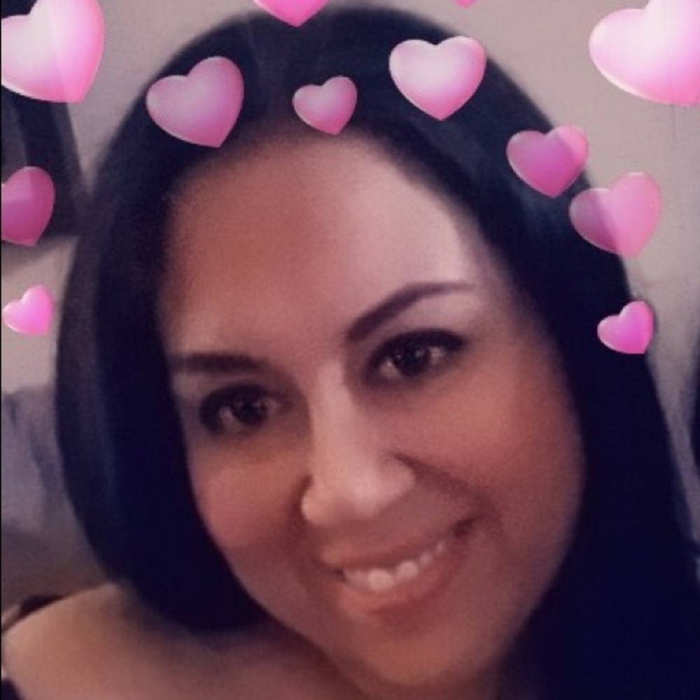 Meet your Posher, Leslie